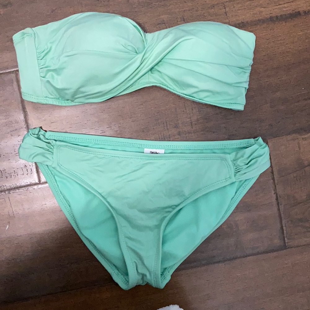 Bandeau bathing suit set